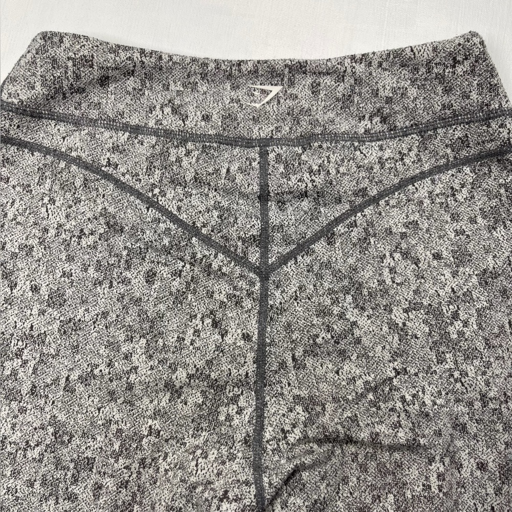 Gymshark Gray Heather Contour Seam Leggings‎